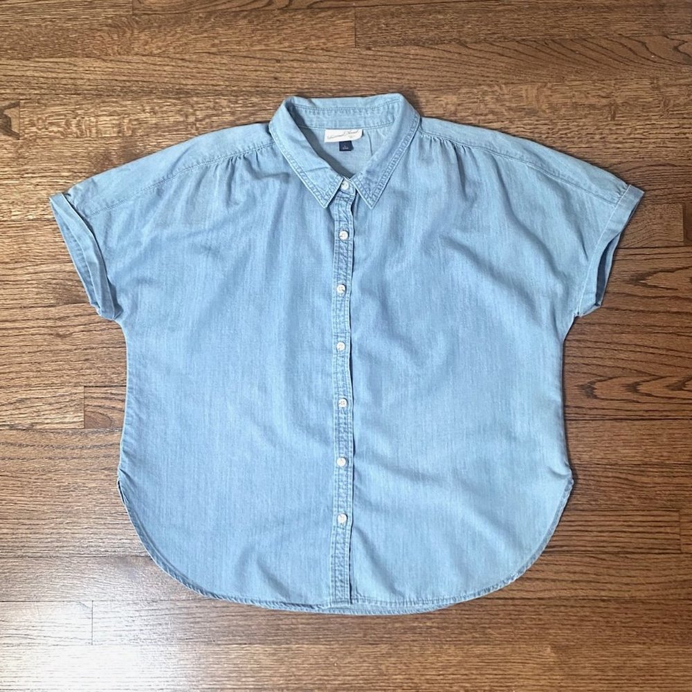 Women's Univeral Thread Short Sleeve Lightweight Denim Blouse, Size L